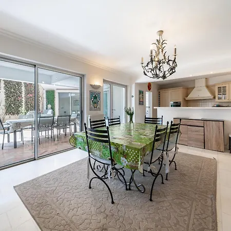 דירה 10 People Terrace & Palais Des Festivals קאן